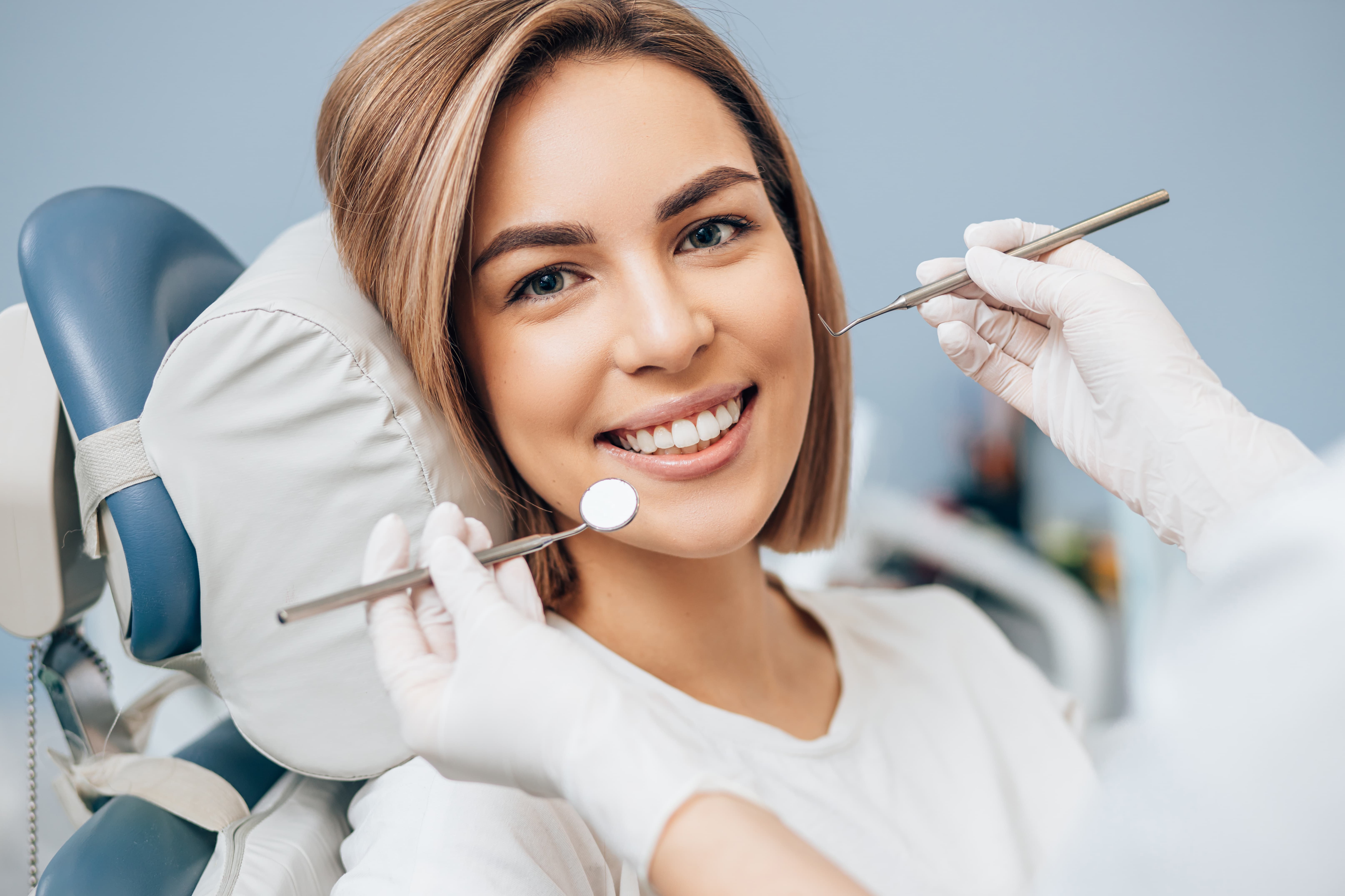 https://newhalldentalarts.com/wp-content/uploads/2020/10/AdobeStock_314697822.jpeg